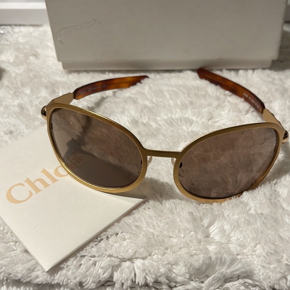 Chloé Sunglasses - Picture 6 of 8